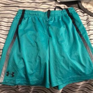 Gently used UnderArmour men’s gym shorts